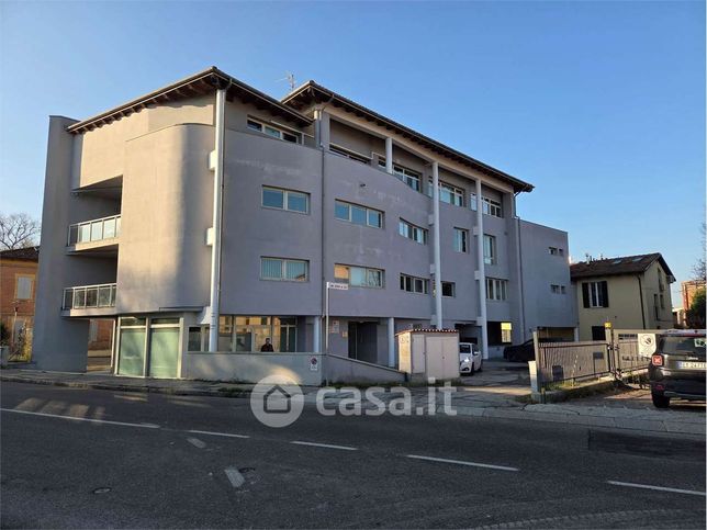 Ufficio in commerciale in Via della Beverara 224