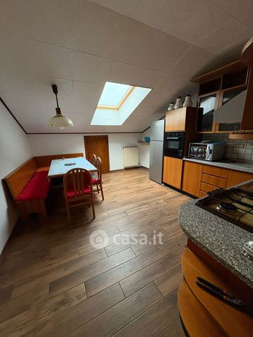 Appartamento in residenziale in Via del Coroneo 17