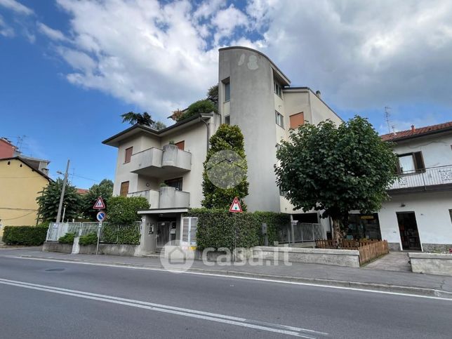 Appartamento in residenziale in Via Carlo Cattaneo 48
