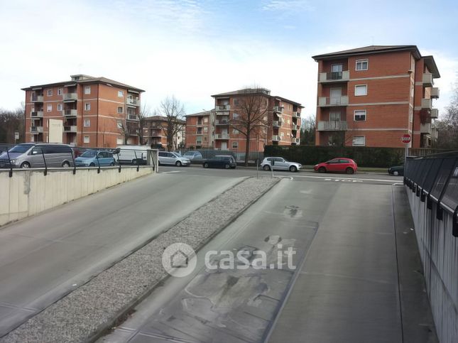 Box/posto auto in residenziale in Via Leone Pancaldo 50