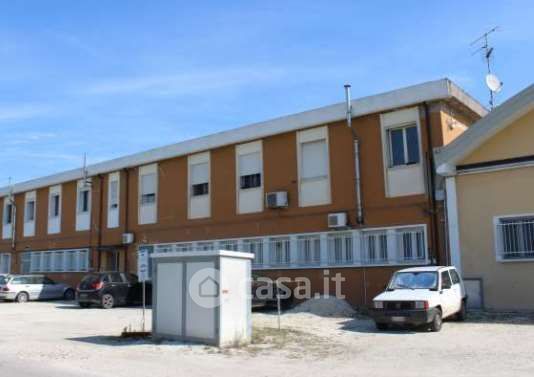 Capannone in commerciale in Via Malvezza