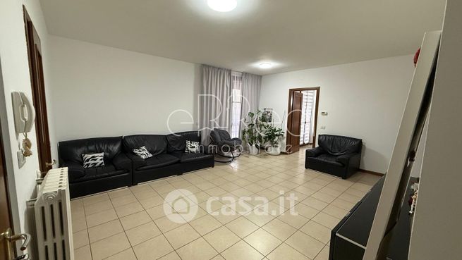 Casa indipendente in residenziale in Via Piero Bottoni