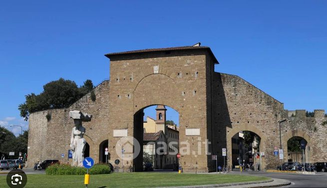 Casa indipendente in residenziale in 