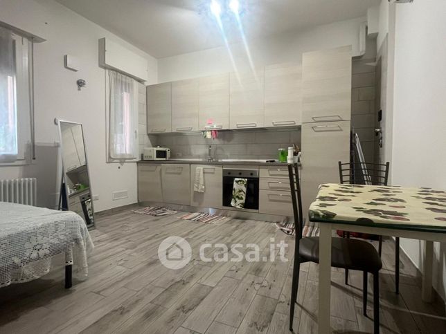 Appartamento in residenziale in Via Emilia Ponente