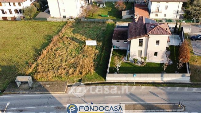 Terreno edificabile in residenziale in Via Padana Superiore