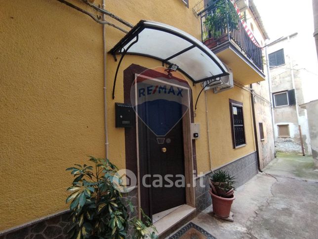 Casa bi/trifamiliare in residenziale in Via Menenio Agrippa 5