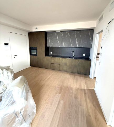 Appartamento in residenziale in Via Arcivescovo Calabiana 18