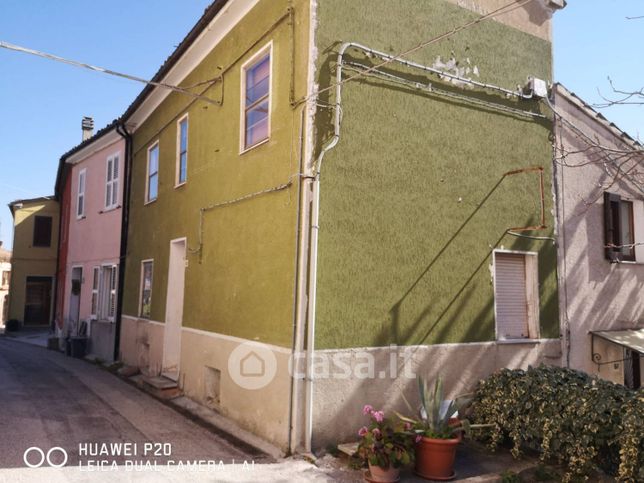 Casa indipendente in residenziale in Frazione Melano