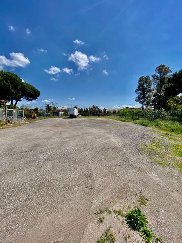 Terreno agricolo in commerciale in Via Alberto Santos-Dumont