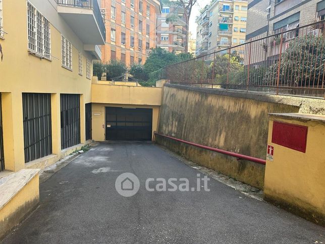 Box/posto auto in residenziale in Via Damaso Cerquetti 63