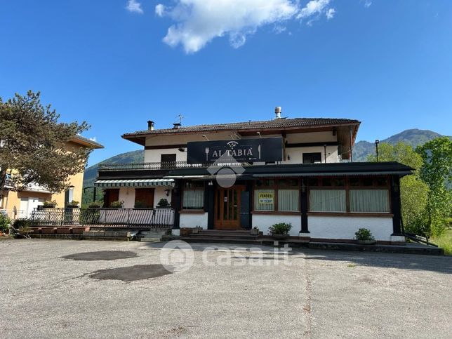Capannone in commerciale in Via Culiada 179