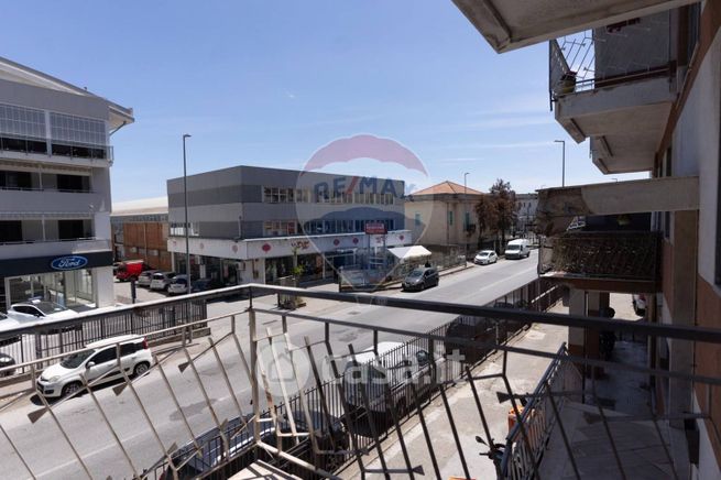 Appartamento in residenziale in Strada Statale 114 Orientale Sicula