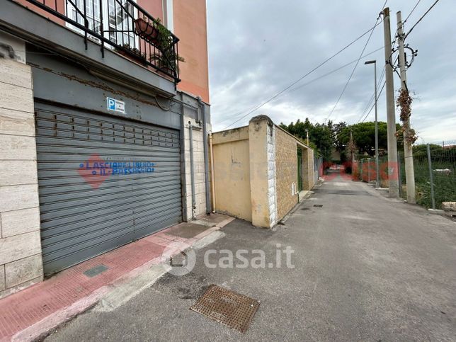 Garage/posto auto in residenziale in Via Fratelli Petruzzelli 17