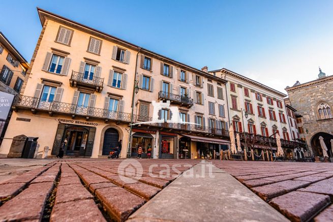 Attico/mansarda in residenziale in Piazza Vecchia