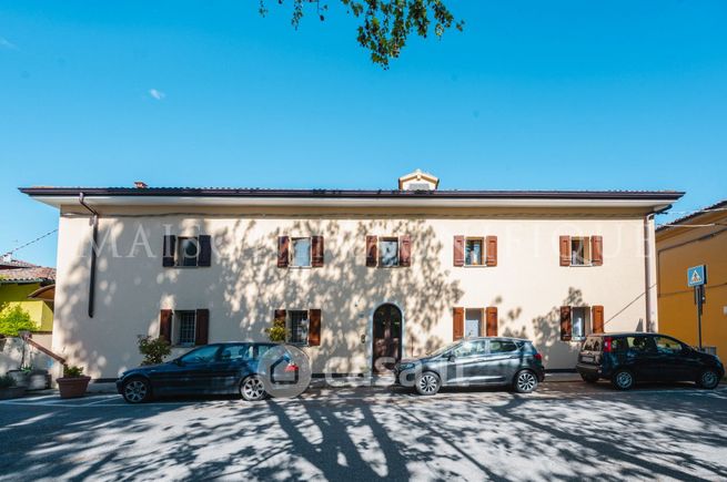 Appartamento in residenziale in Via Caduti Per la Liberta' 50
