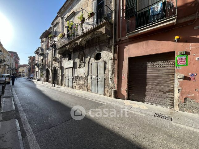 Box/posto auto in residenziale in Via Francesco Solimena