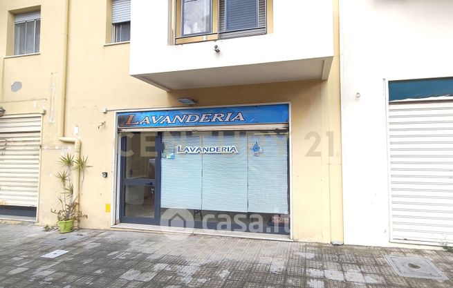 Negozio/locale commerciale in commerciale in 
