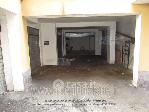 Garage/posto auto in residenziale in Via Cale 51