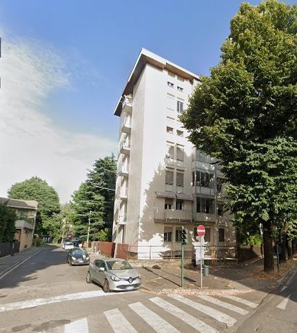 Appartamento in residenziale in Viale Luigi Cadorna 13