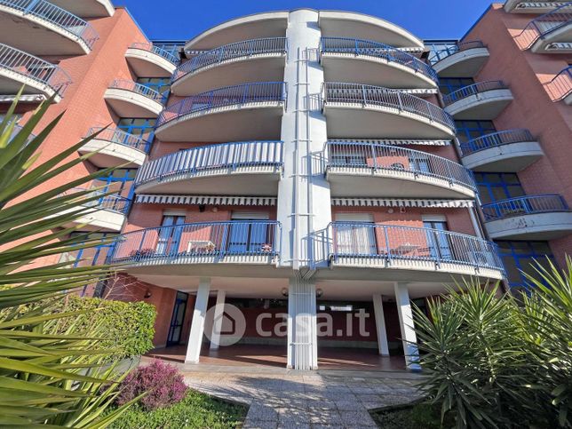 Appartamento in residenziale in Via Clemente Lequio 12