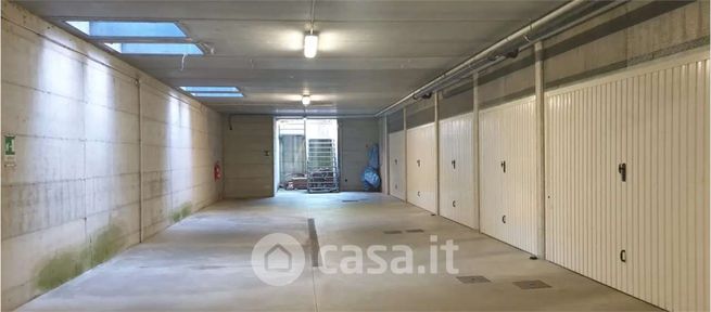 Box/posto auto in residenziale in Via Moncalvo