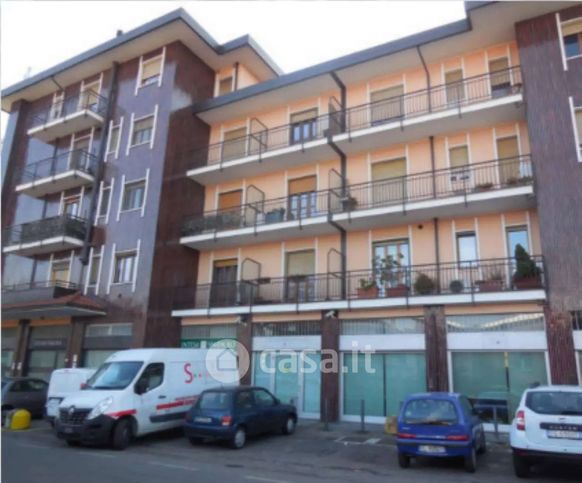 Ufficio in commerciale in Via F. Meda 1