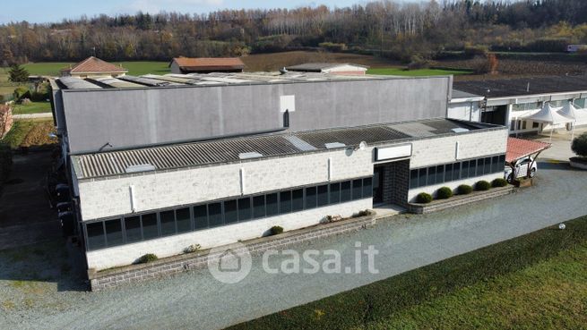 Capannone in commerciale in Strada Provinciale 30