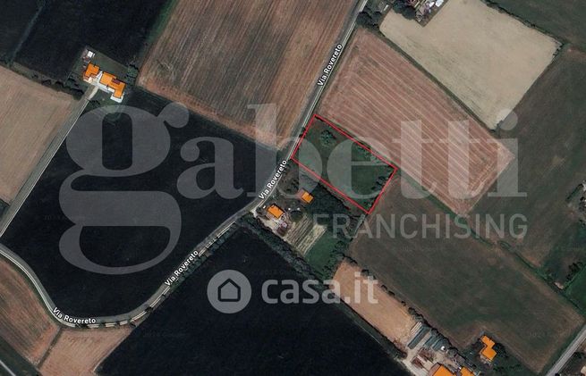 Terreno agricolo in commerciale in