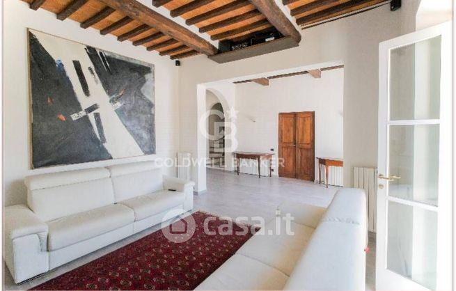 Casa indipendente in residenziale in Via Trento
