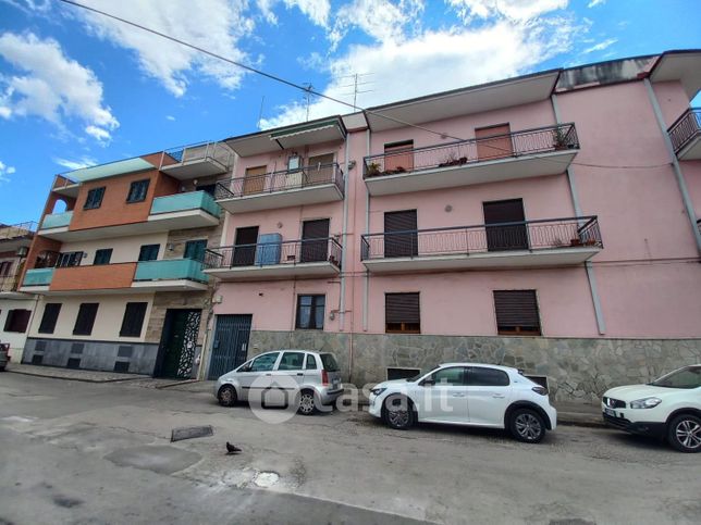 Appartamento in residenziale in Via Vincenzo Cuoco 13