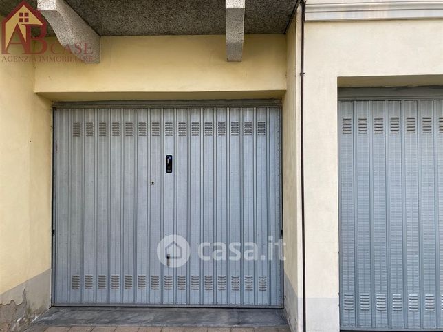 Garage/posto auto in residenziale in Via Mazzini 8