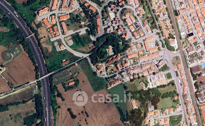 Terreno agricolo in commerciale in Via Montarice