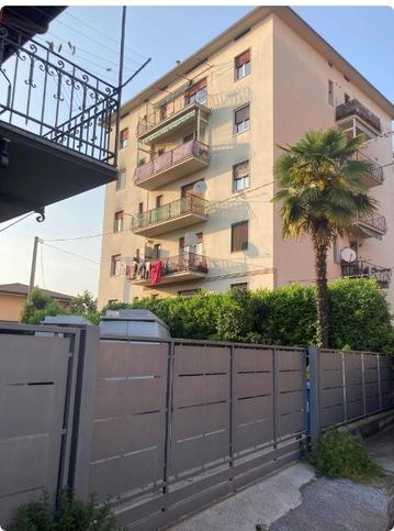 Appartamento in residenziale in Via Gianbattista Moroni 382 a