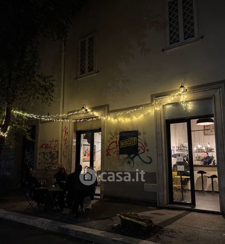 Attivitã /licenza (con o senza mura) in commerciale in Via Ascoli Piceno 40