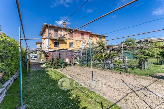 Casa bi/trifamiliare in residenziale in Via Tarquinio Merula 9