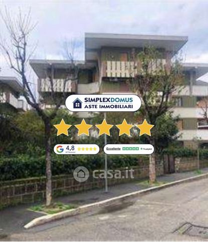 Appartamento in residenziale in Viale Monte Sirente