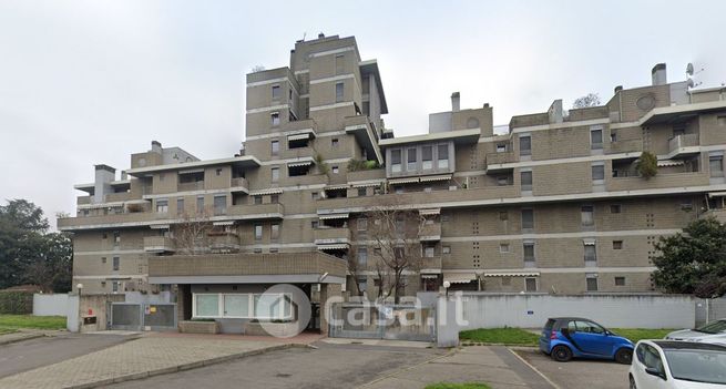 Appartamento in residenziale in Via Fernando Santi 5