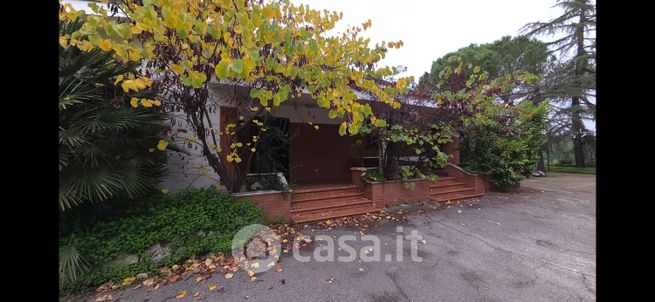 Villa in residenziale in Via Leon Sforza