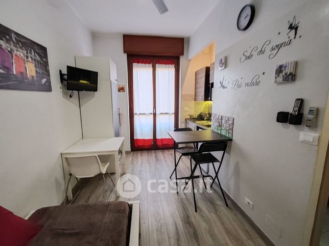 Appartamento in residenziale in Via Serrano 9