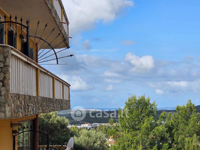Appartamento in residenziale in Via Monte Rosmarino 6