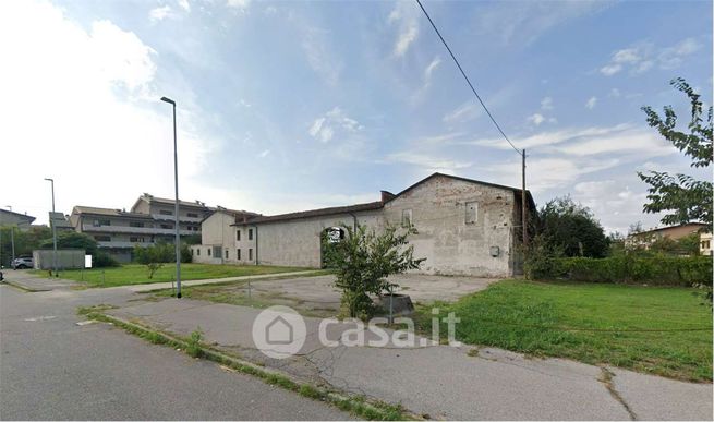 Terreno agricolo in commerciale in Via G. Cesare Abba