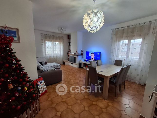 Appartamento in residenziale in Via Ignazio Silone 4