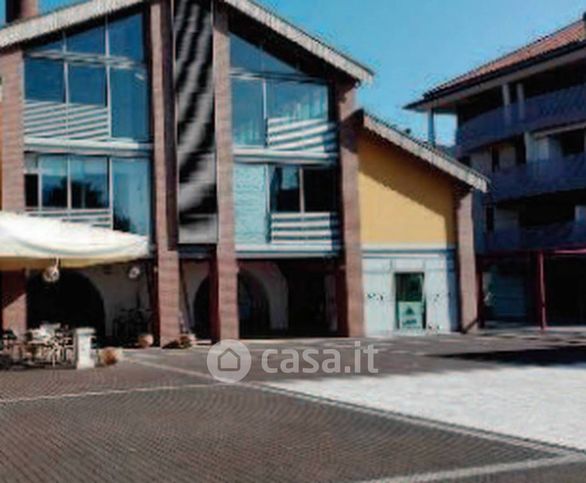 Ufficio in commerciale in Quartiere della Fornace