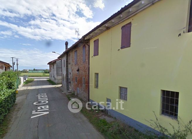 Casa indipendente in residenziale in Via Gurata 60