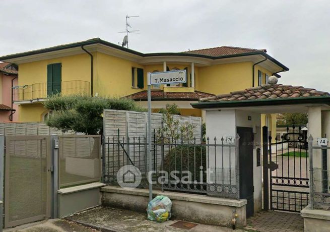Villa in residenziale in Via T. Masaccio 74