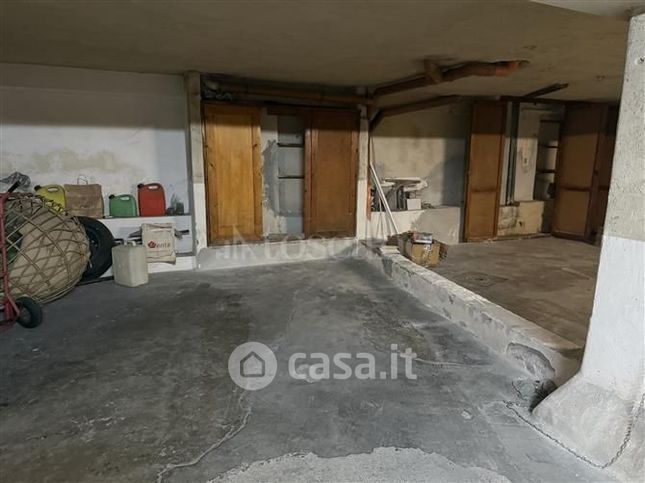 Box/posto auto in residenziale in Lungomare Cristoforo Colombo