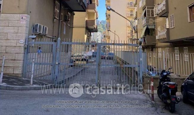 Box/posto auto in residenziale in Via Consalvo 181