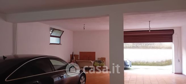 Box/posto auto in residenziale in Via Giuseppe Maria Bonzanigo 10