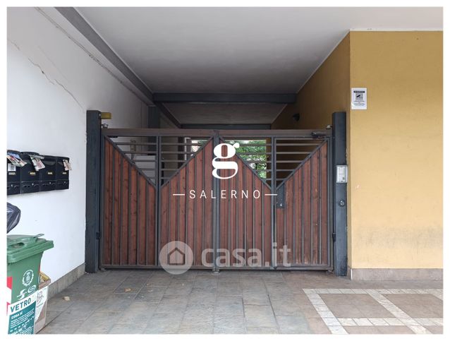 Garage/posto auto in residenziale in Via Ostaglio 57