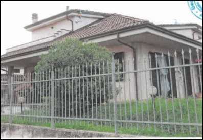 Villa in residenziale in Via IV Martiri 54